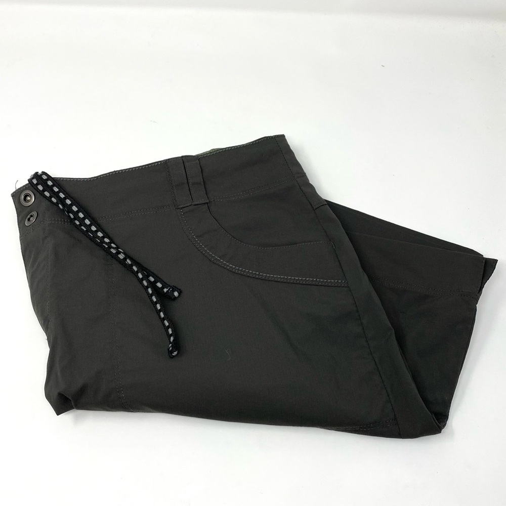 REI Skirt w/ back pockets